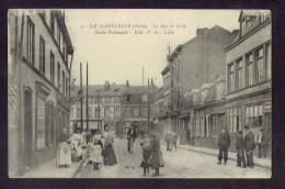 CPA 59 - LA MADELEINE - 3 LA RUE DE LILLE - ROUTE NATIONALE - PLI HAUT GAUCHE - La Madeleine