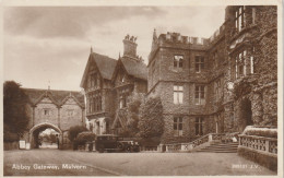 MALVERN - ABBEY GATEWAY - Malvern