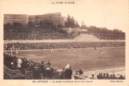 06-ANTIBES- LE STADE MUNICIPAL ET LE FORT CARRE - Antibes - Oude Stad