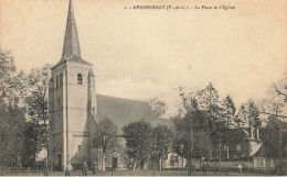 Averdoingt * La Place De L'église Du Village * Villageois - Sonstige & Ohne Zuordnung
