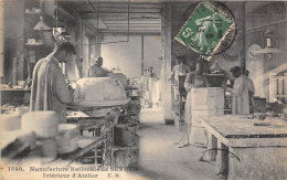 92-SEVRES- MANUFACTURE NATIONALE DE SEVRES INTERIEUR D'ATELIER - Sevres