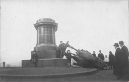 57-METZ- CARTE-PHOTO- MONUMENT  STATUE S DES EMPEREURS ALLEMANDS - Metz