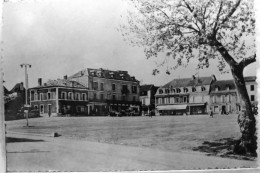 La Grande Place - Gramat