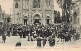 61 - VIMOUTIERS - S20133 - Le Parvis Notre Dame Pendant La Messe Militaire Du 18 Juillet 1909 - Vimoutiers