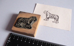 Ancien Tampon Scolaire Animal Tigre Tiger - Scrapbooking