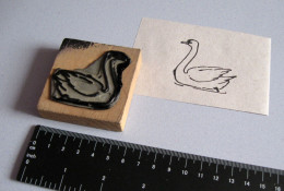 Ancien Tampon Scolaire Animal Cygne Oiseau Swan Bird - Scrapbooking