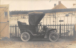 Thème  Automobile.  Carte Photo . Belle Voiture Ancienne   Marque Renault  Ou   ??    (voir Scan) - Voitures De Tourisme