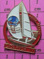 220 Pin's Pins / Beau Et Rare / SPORTS / VOILE VOILIER LADA POCH IV LOICK PEYRON TRIMARAN - Segeln