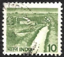 INDE 1982  - YT  714  Dent. 13 X 12¾ - Irrigation   - Oblitéré - Used Stamps