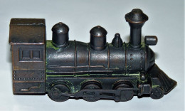 VINTAGE TAILLE CRAYON EN METAL COLLECTION /  TRAIN LOCOMOTIVE - Andere & Zonder Classificatie