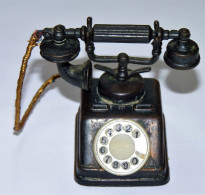 VINTAGE TAILLE CRAYON EN METAL COLLECTION / TELEPHONE - Other & Unclassified
