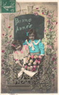 ENFANTS - LITTLE GIRL - MAEDCHEN - Jolie Carte Fantaisie(14)  Couple - Groupes D'enfants & Familles