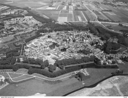 Hulst, Luchtfoto LF196 - Hulst