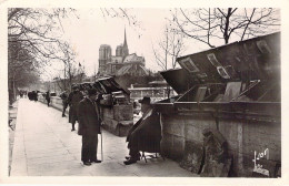 CPA - France - 75 - PARIS - Les Bouquinistes Du Quai De La Tournelle - Carte Postale Ancienne - Autres Monuments, édifices