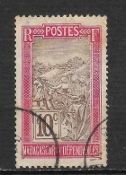 MADAGASCAR N°98 - Usati