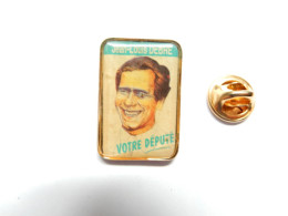 Superbe Pin's  , Homme Politique , Jean Louis Debré , UDF - RPR , Jacques Chirac - Personnes Célèbres