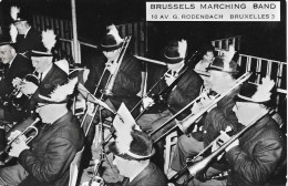 BRUSSELS MARCHING BAND 10 AV G. RODENBACH BRUXELLES 3 (cpa Ou Photo Même Dimensions Dos Blanc) - Fêtes, événements