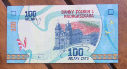 MADAGASCAR 100 Ariary UNC - Madagascar