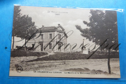 Le Chambon Sur Lignon La Mairie Et Monument Aux Morts De La Guerre 14-18  D43 - Le Chambon-sur-Lignon