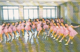 NORTH KOREA - Pyongyang - Room Dedicated To Physical Culture And Dance - Corée Du Nord