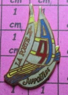 813F Pin's Pins / Beau Et Rare / SPORTS / VOILE VOLIER LA POSTE 44 SUPPORTEURS Par STARPIN'S - Voile