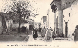 AFRIQUE - MAROC - MEKNES - Rue De La Mosquée El Berdaine - LL - Carte Postale Ancienne - Meknes