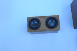 VISIONNEUSE STÉRÉOSCOPIQUE RÉGLABLE   EN 4,5X10,7 - Stereoscopes - Side-by-side Viewers