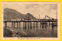 CPA DOMINIQUE -  The Roseau JETTY - Dominica - B.W.I - Dominique