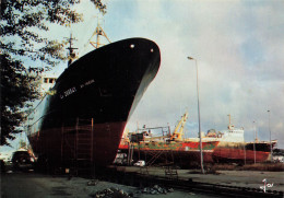 Lorient * Le Slipway * Bateau Commerce Cargo - Lorient