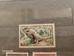 Africa France	Animals (F22) - Collections