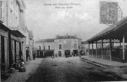 Place Des Halles - Monts Sur Guesnes