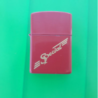 BRIQUET . " SPÉCIAL " . BRIQUET TEMPÊTE SANS MARQUE STYLE ZIPPO - Réf. N°50PO - - Autres & Non Classés