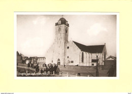 Katwijk Aan Zee Mensen Bij Oude Kerk RY41985 - Katwijk (aan Zee)