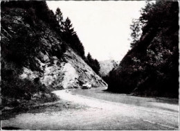 LA ROCHE-en-ARDENNE - Entrée De La Ville Par La Tranchée Du Châlet - Thill, N° 29 - La-Roche-en-Ardenne