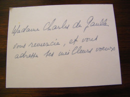 Carte Manuscrite Par Madame Général Charles De Gaulle Née Yvonne Vendroux -  SUP (HM 20) - Politico E Militare