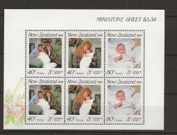 1989 MNH New Zealand Health Sheetlet Exhibition Overprint Postfris** - Blocks & Sheetlets