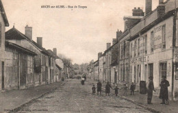 Arcis Sur Aube - La Rue De Troyes - CHARLUT Frères - Arcis Sur Aube