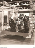 Persfoto RAI Plastics Beurs Tractor 1957 KE429 - Tracteurs