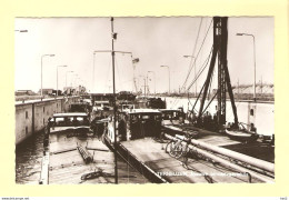 Terneuzen Nieuwe Binnenvaartsluis RY23725 - Terneuzen