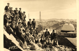 Tarbes * Carte Photo * Le Groupe Folklorique Les Troubadours Montagnards Au Pic Du Midi De Bigorre * Photogr. Photo Hall - Tarbes