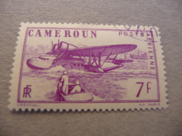 TIMBRE  CAMEROUN  POSTE  AÉRIENNE     N  8         COTE  0,50  EUROS    OBLITERE - Airmail