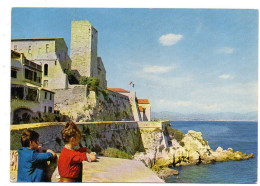 ANTIBES--1974--Les Remparts  (animée Au 1er Plan) - Antibes - Les Remparts