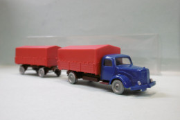 IMU - Camion MERCEDES 5000 + Remorque Bleu Bâche Rouge HO 1/87 - Véhicules Routiers