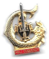 Broche  Dorée  Militaire  MAJ  DUQUENOY  Verso  J. BALME - SAUMUR - 4116 - Andere & Zonder Classificatie