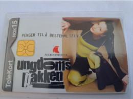 NORWAY / CHIPCARD/  TELENOR / 15 NOK  / UNGDOMSPAKKEN /BANK  /  TIRAGE 2.000 / P-34  MINT IN WRAPPER **14524** - Norvegia