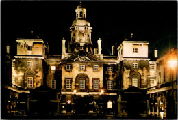 2-8-2023 (1 T 16) UK - Whitehall Horseguard By Night - Whitehall