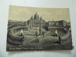 Cartolina  "CITTA' DEL VATICANO Piazza S. Pietro. La Basilica" - Panoramische Zichten, Meerdere Zichten
