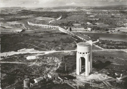 CPSM  Castries  Le Chateau D'eau Et L'Acqueduc - Castries