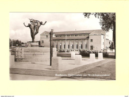 Eindhoven Gemeentehuis Bevrijdingsmonument RY44793 - Eindhoven