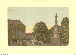 Tilburg Mensen Bij Kerk Op Monumentstraat RY42287 - Tilburg